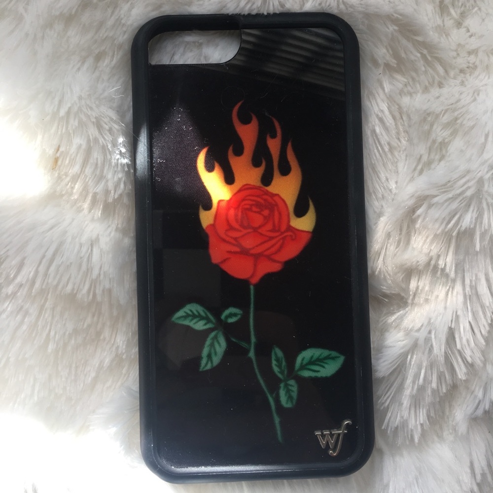 I phone case🥀 - Picture 1 of 4